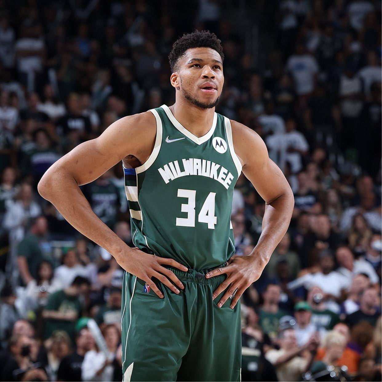 开云体育赛事直播里程碑夜！深圳男篮回应争议；NBA总决赛集结日刷纪录；信心回归；控场能力成焦点的简单介绍